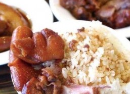 娱乐吃瓜酱猪脚饭,舌尖上的美食与娱乐圈的趣味碰撞